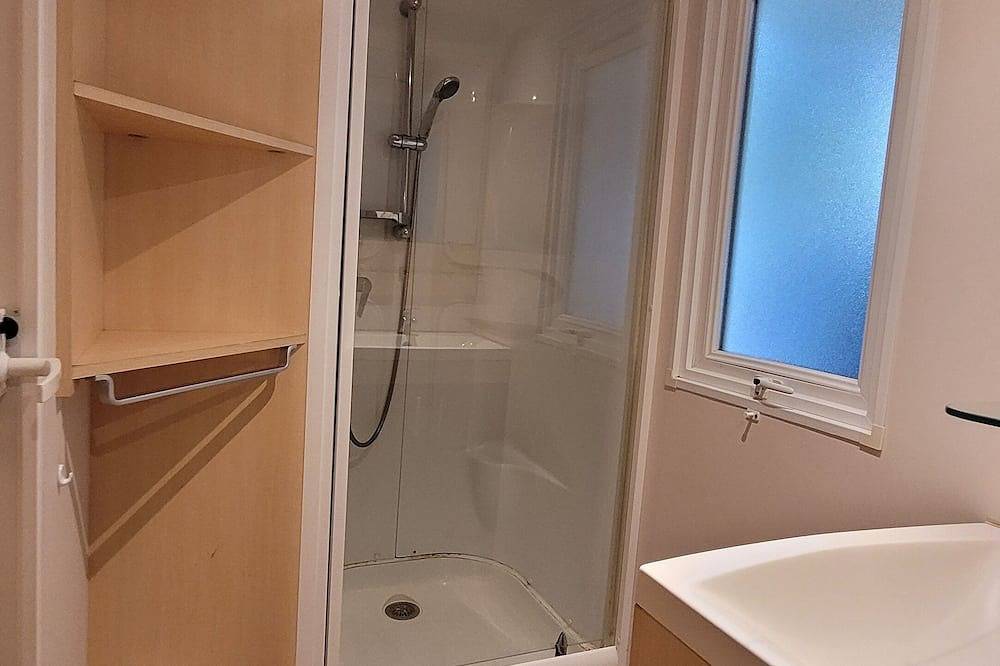 Mobilehome Verona, climatisée, Tv, Wifi, 15 min du Europa-Park! in Boofzheim, Région de Sélestat-Erstein