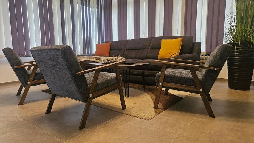 Appartement de vacances pour 6 personnes, avec vue ainsi que vue sur le lac et jardin, animaux acceptés