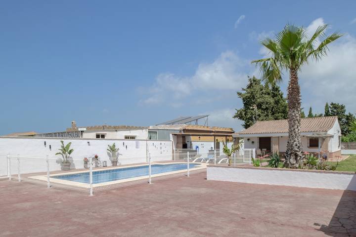 Villa pour 5 personnes, avec jardin, animaux acceptés à Conil de la Frontera