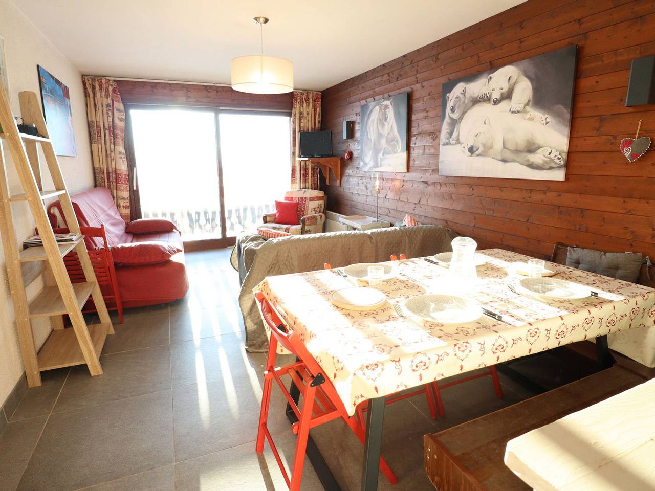 Entire apartment, Apartment with balcony at the foot of the slopes, Les Gets in Les Gets, Les Portes du Soleil