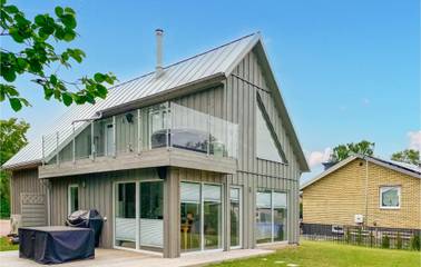 Ferienhaus für 8 Personen, mit Terrasse und Sauna sowie Garten in Mönsterås und Umgebung