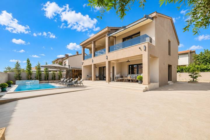 Villa V&d near the Pula Arena and beautiful beache in Pula-Medulin, Pula