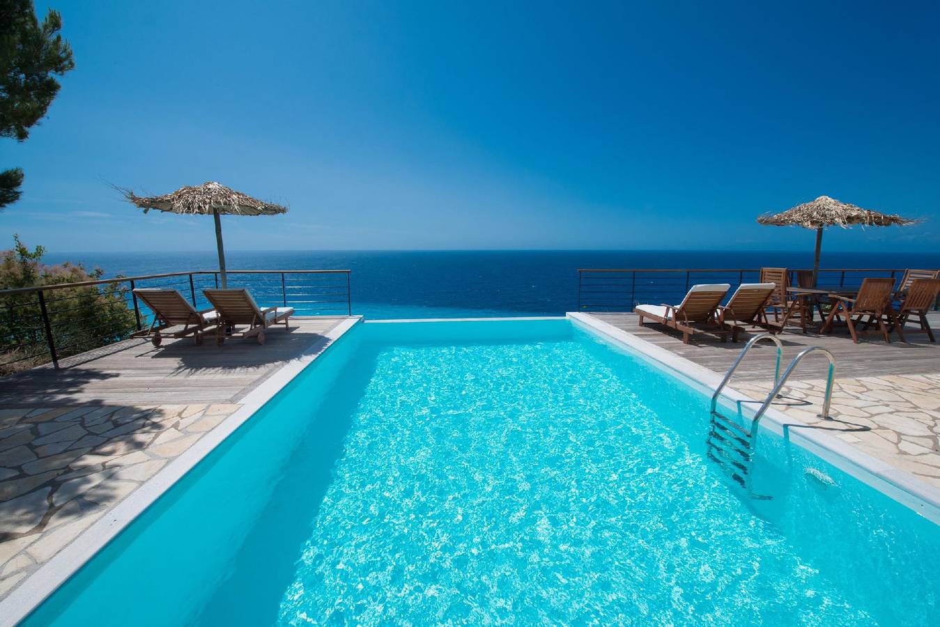 Schönes Haus in Lefkada mit privatem Pool und malerischer Aussicht in Agios Nikitas, Griechenland