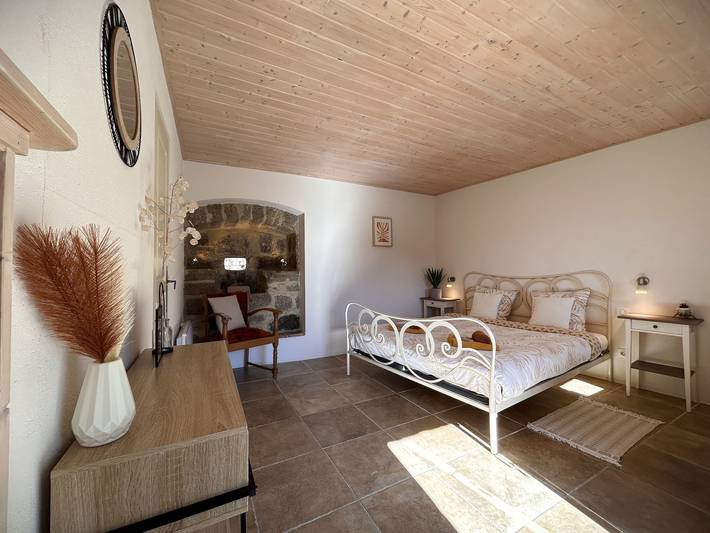 Chambre d’hôte pour 2 personnes, avec jacuzzi et jardin en Ardèche - 2