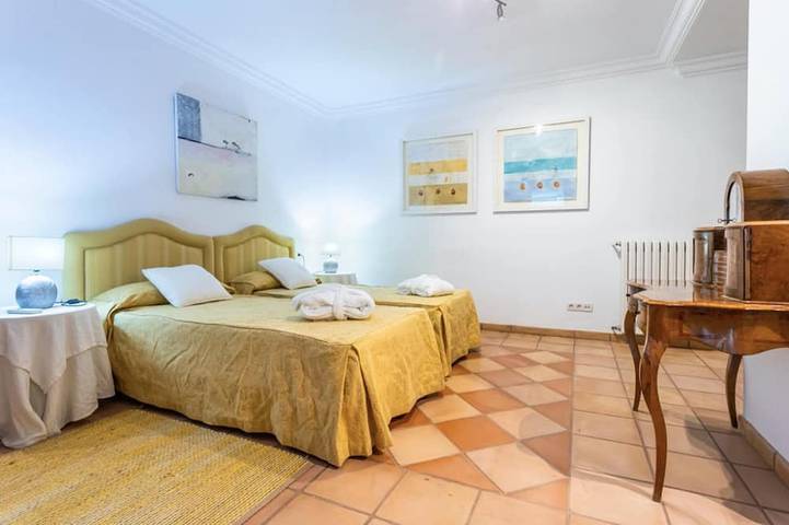 Villa Circe -Exclusiva villa con piscina cubierta climatizada en Fornalutx. in Fornalutx, Mallorca Oeste
