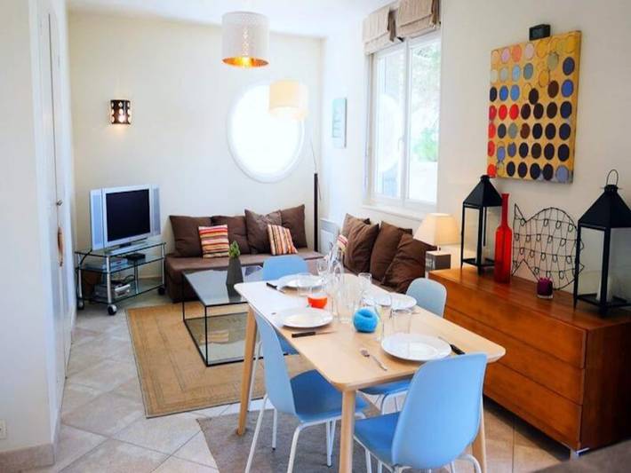 Gîte pour 4 personnes, avec jardin, adapté aux familles dans Plage Saint-Colomban - 2