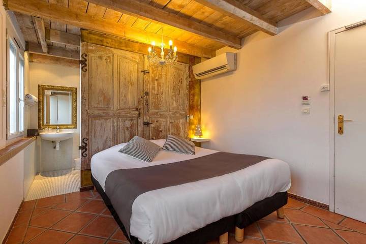 Hôtel pour 2 personnes, avec terrasse, animaux acceptés
