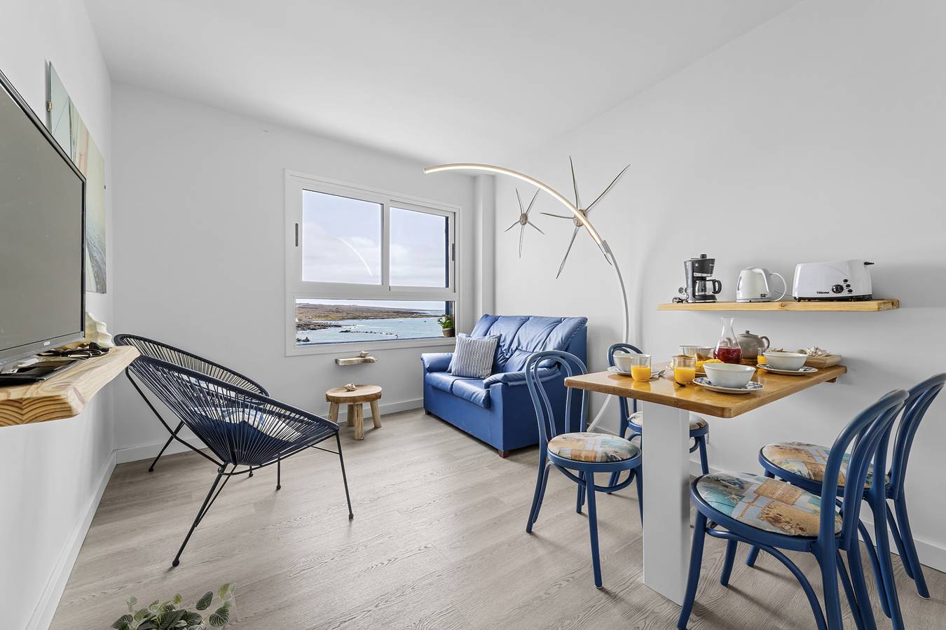 Entire apartment, Casa Azul by Escape Home (Mirador 4  p in Punta de las Mujeres, Haría