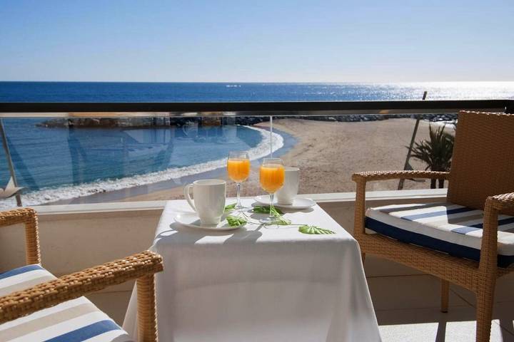 Hotel voor 2 personen, with Balkon and Whirlpool as well as Terras and Tuin in Sant Antoni de Calonge