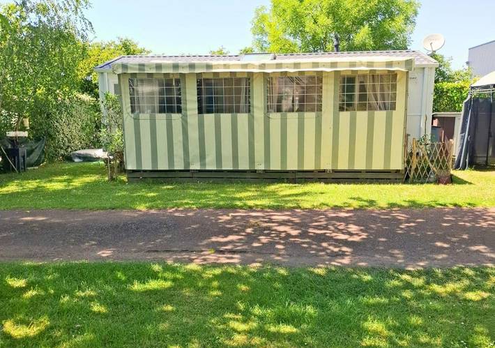 Camping pour 4 personnes, avec Terrasse ainsi que Jardin et Piscine à Saint-Georges-de-Didonne - 3