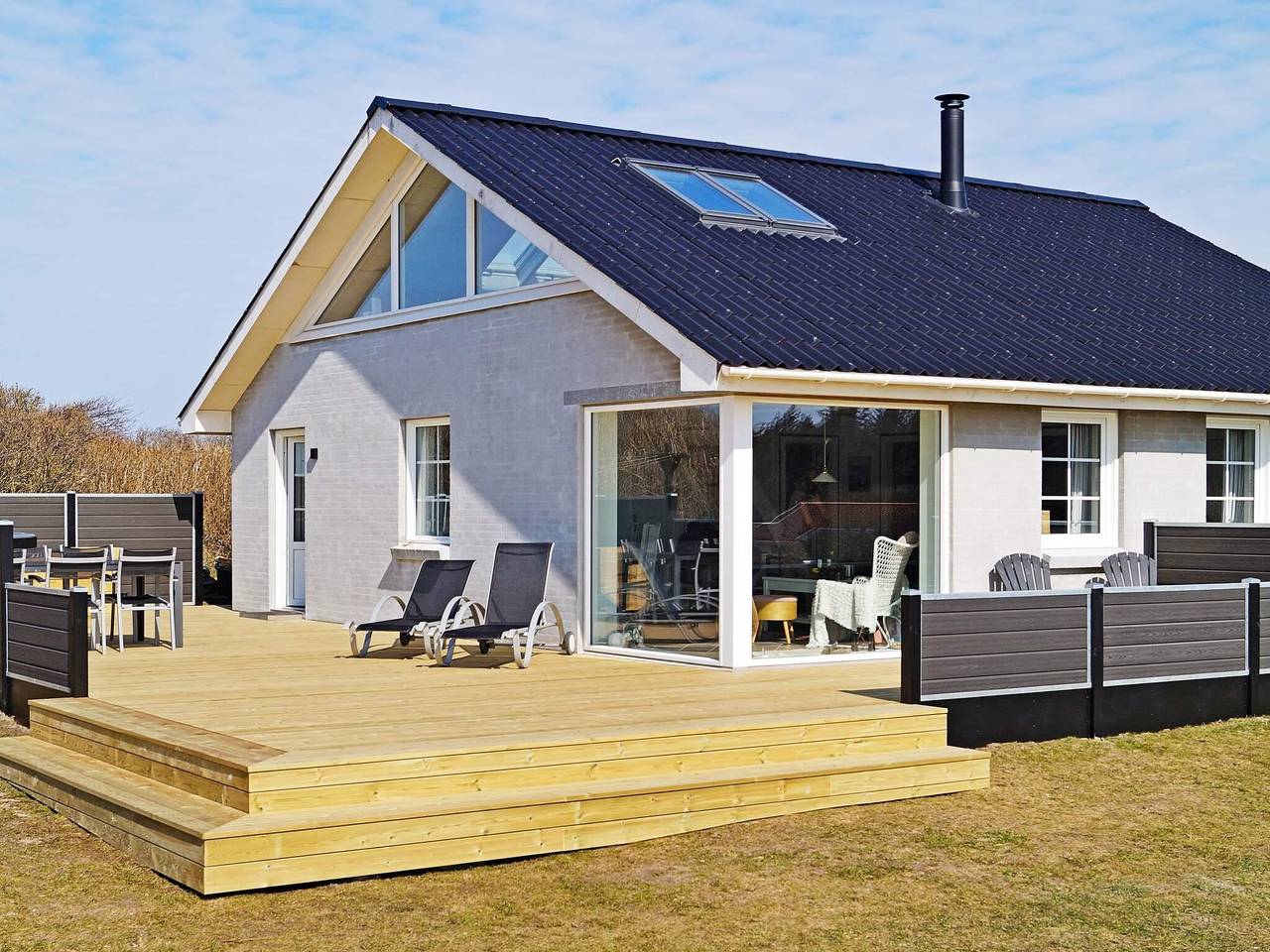 Discover Nr. Lyngby from Skyttevej 4 - Rent the Holiday Home Here in Nr. Lyngby, Hjorring e dintorni