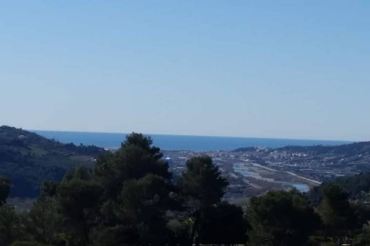 Villa pour 6 personnes, avec balcon et jardin à Carros