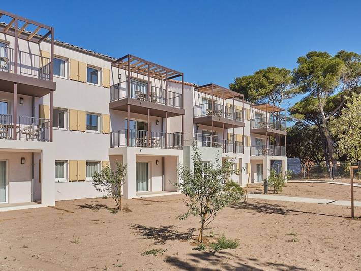 Location de vacances pour 6 personnes, avec bassin pour enfant à Giens