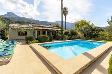 Villa in Torrent de la Vall d'en Marc, Pollença für 6 