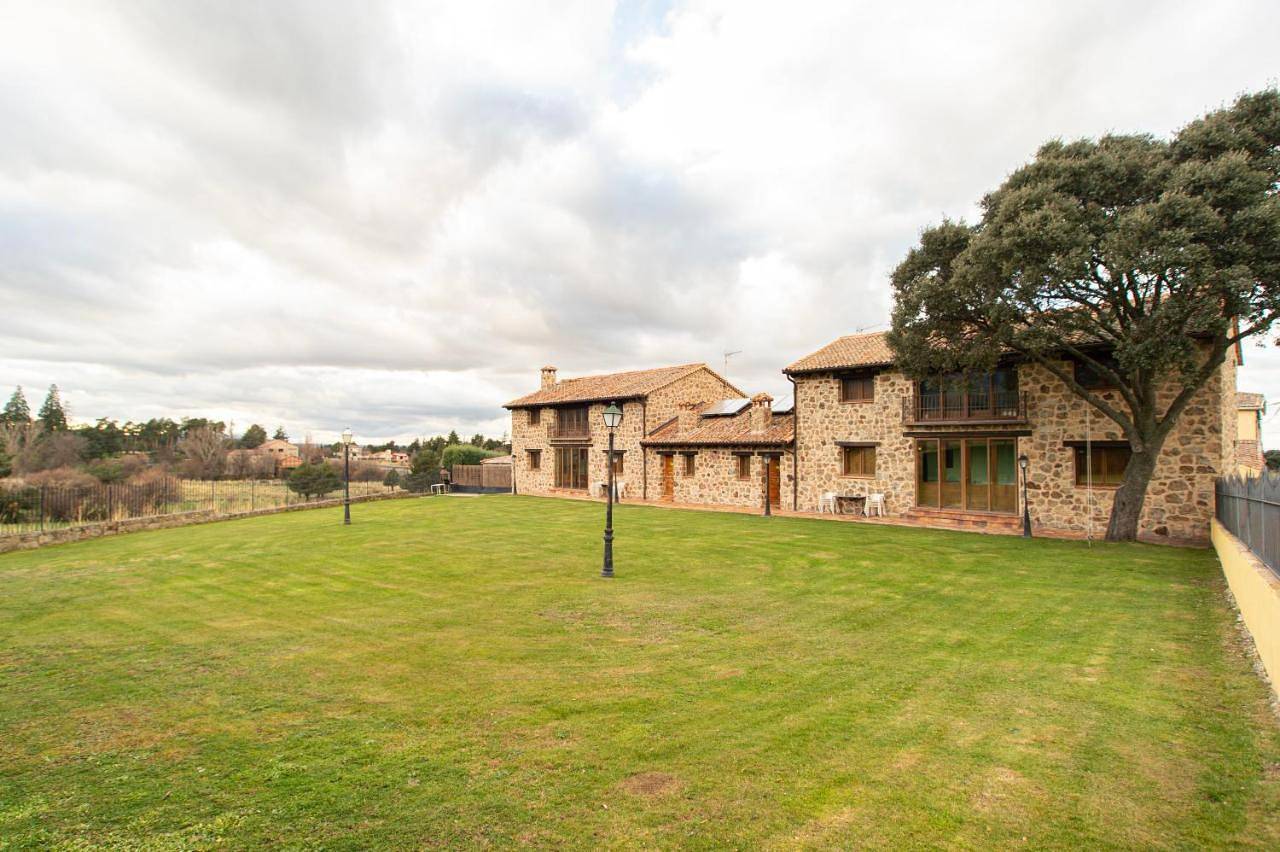 Complejo Rural La Venta Vieja by Cabana Rentals in Ortigosa del Monte, Provincia de Segovia