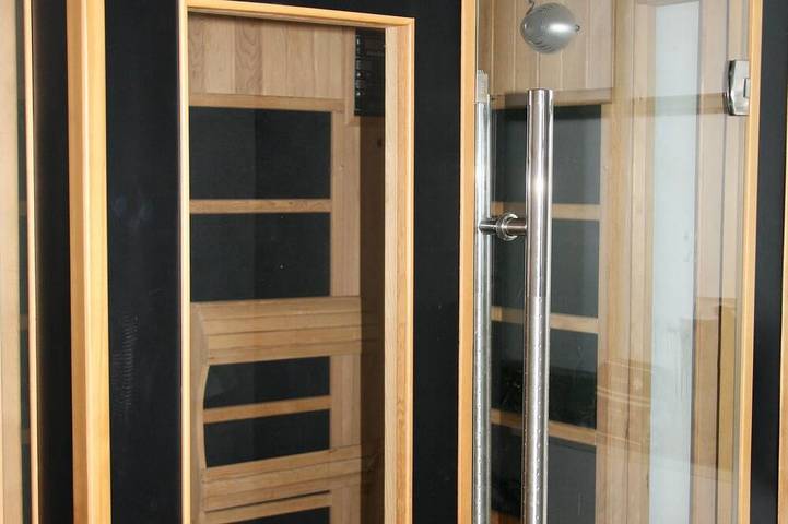 Ferienhaus für 4 Personen, mit Sauna und Garten sowie Terrasse in Rosenhagen - 2