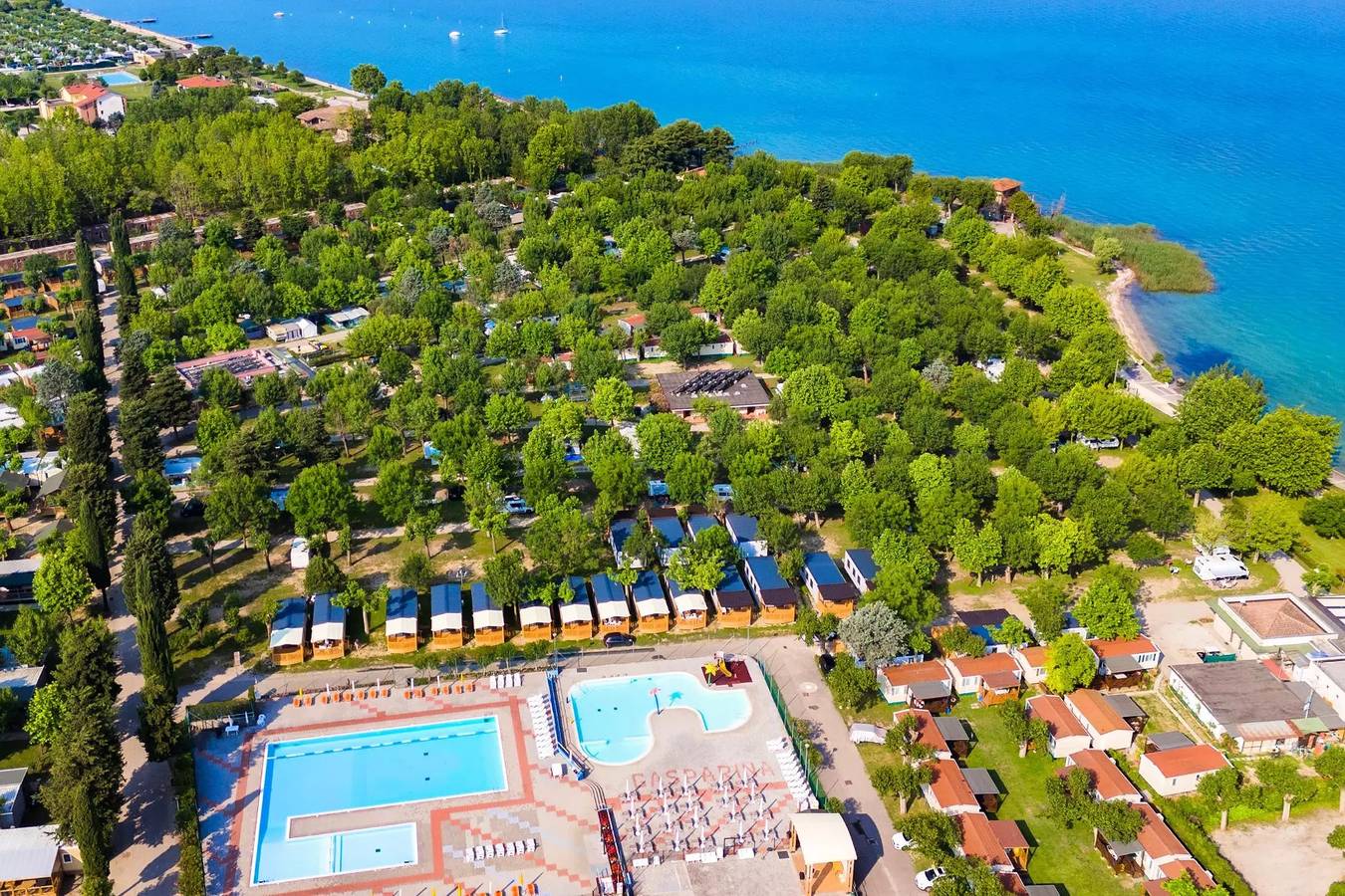 Baia Prestige 4 people in Castelnuovo del Garda, Garda Mountains