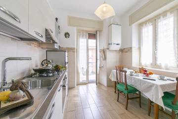 Location De Vacances pour 4 Personnes dans Stresa, Comune di Stresa, Photo 3