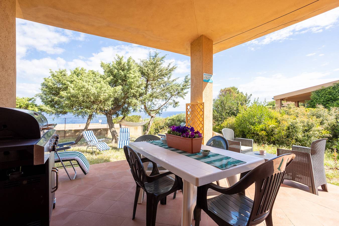 Entire apartment, Villa 'Chiara' with sea view, Wi-Fi and air conditioning in Costa Paradiso, Trinità d'Agultu e Vignola region