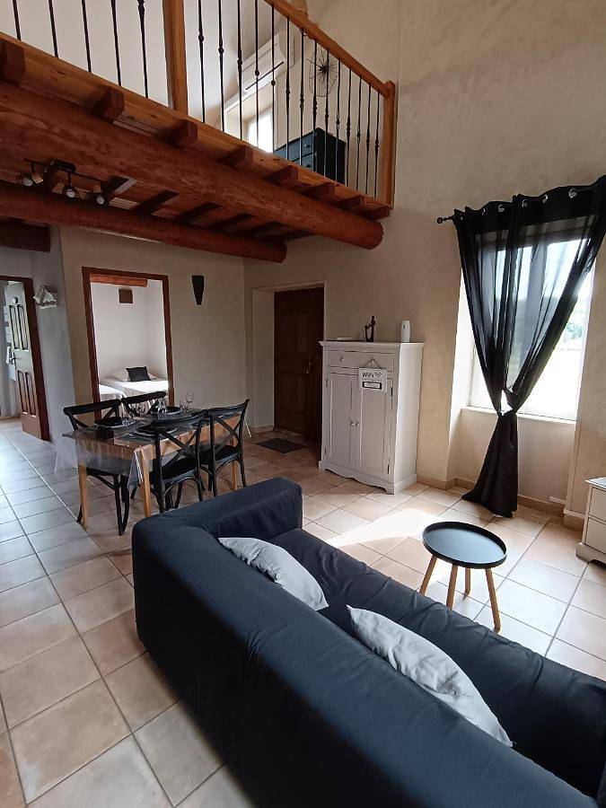 Location de vacances pour 4 personnes, avec jardin ainsi que jacuzzi et piscine à Saint-Paulet-de-Caisson - 2