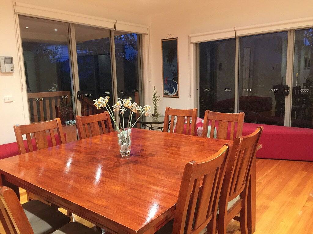 Barefoot Beach Aufenthalte -Zwei Luxushäuser 30m zu Fuß zum Strand für große Gruppen in Melbourne, Victoria