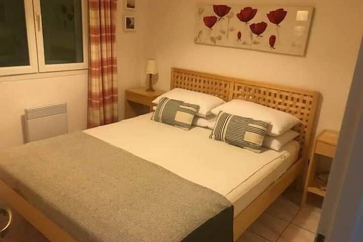 Gîte pour 8 personnes, avec jardin et piscine à Verzeille - 2