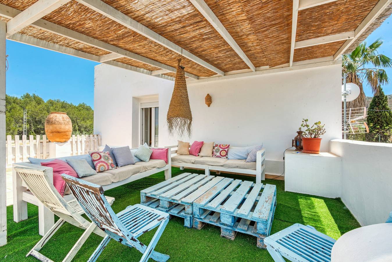 Villa 'La Siesta' with Mountain View, Private Pool and Wi-Fi in Jávea, Costa Blanca