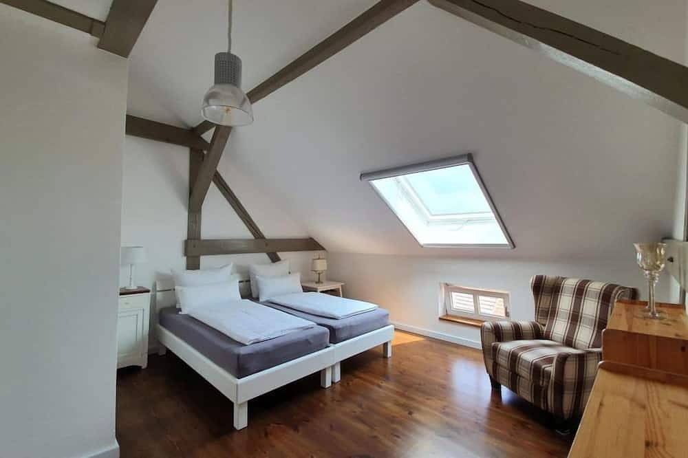 Ganze Wohnung, Ferienwohnung - Ronja in Rheinsberger See, Rheinsberg