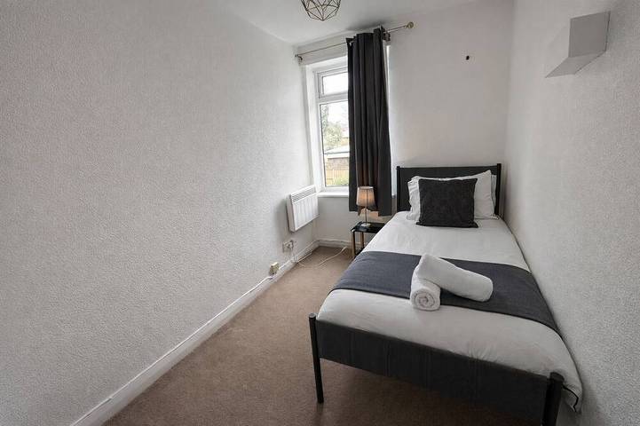 Entire apartment, 2 Bed  Arden Apartment, Parking, Top Location in Birmingham, Birmingham Area