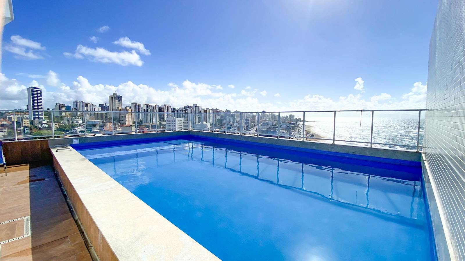 Entire apartment, Flat Beira-Mar com Varanda, Piscina e Academia in Rio Vermelho, Salvador