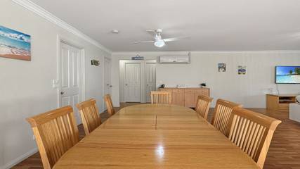 Holiday Letting for 8 People in Broulee, New South Wales, Photo 2