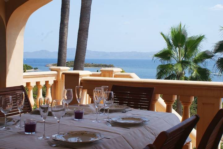 Exclusive house. Amazing sea views ,close to beach & golf,  Private pool, bbq in Cala Poncet, Alcúdia