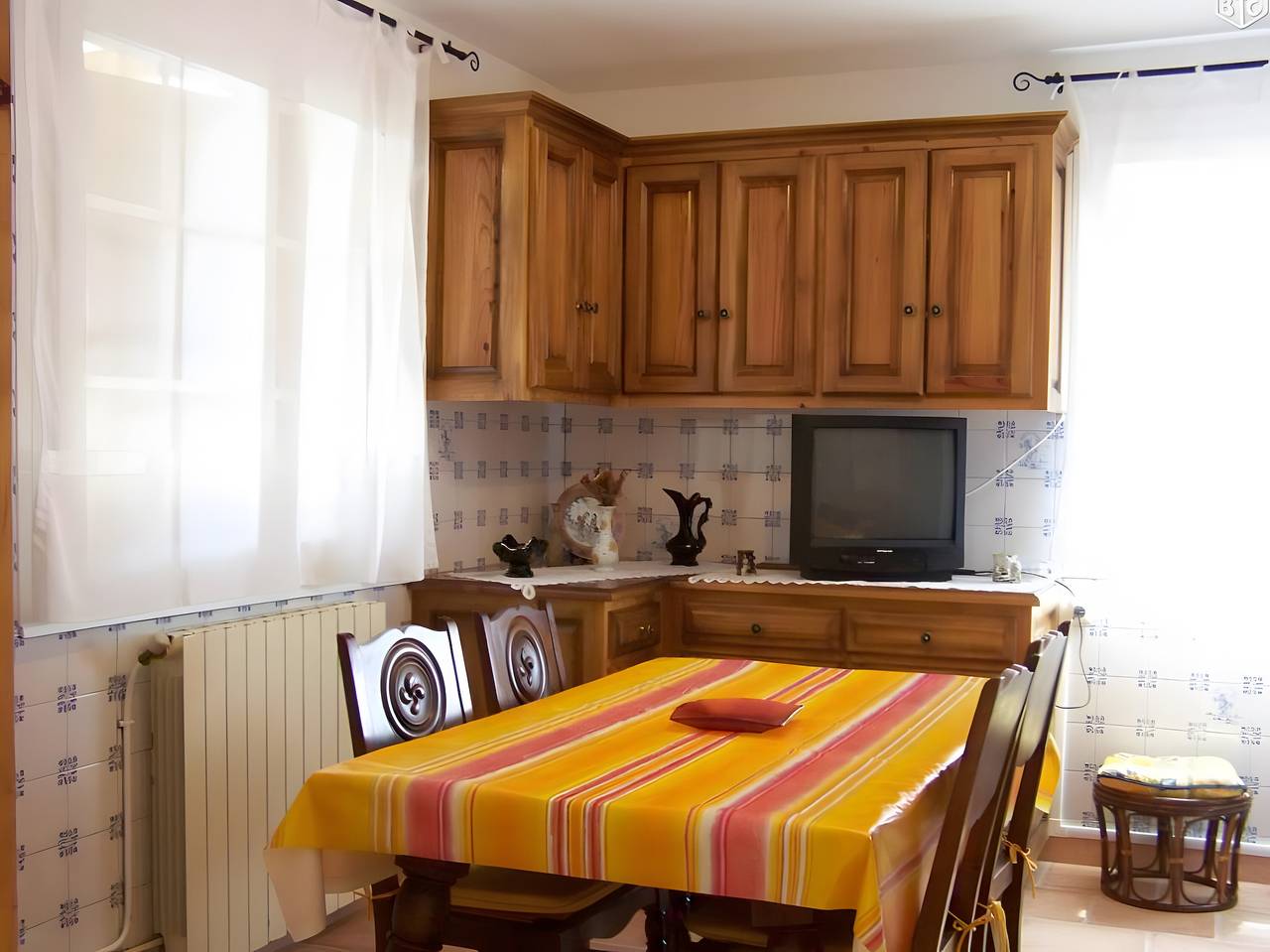 Apartamento entero, Apartamento cómodo cerca de la frontera española in Saint-Pée-sur-Nivelle, Region de Bayona