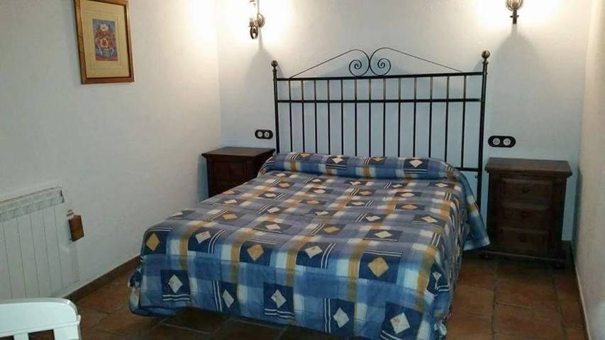 Casa de vacaciones para 6 personas, con piscina además de terraza y vistas en Valle del Genal - 2