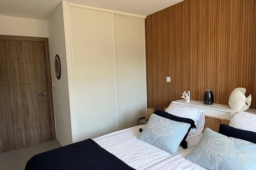 Appartement entier, Kerterra Corsica - Appartement 3 Ch- 6 Pers - Piscine chauffée & Plage privée in Pianottoli-Caldarello, Arrondissement de Sartène