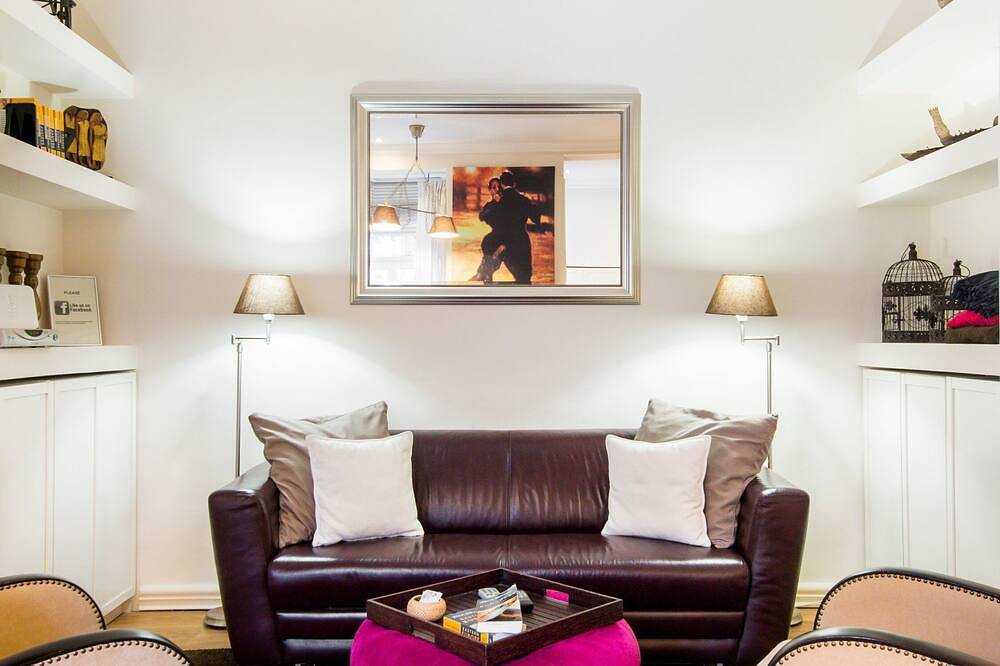 Apartamento entero, Elegancia de principios de siglo con un toque moderno in Budapest, Közép-Magyarország