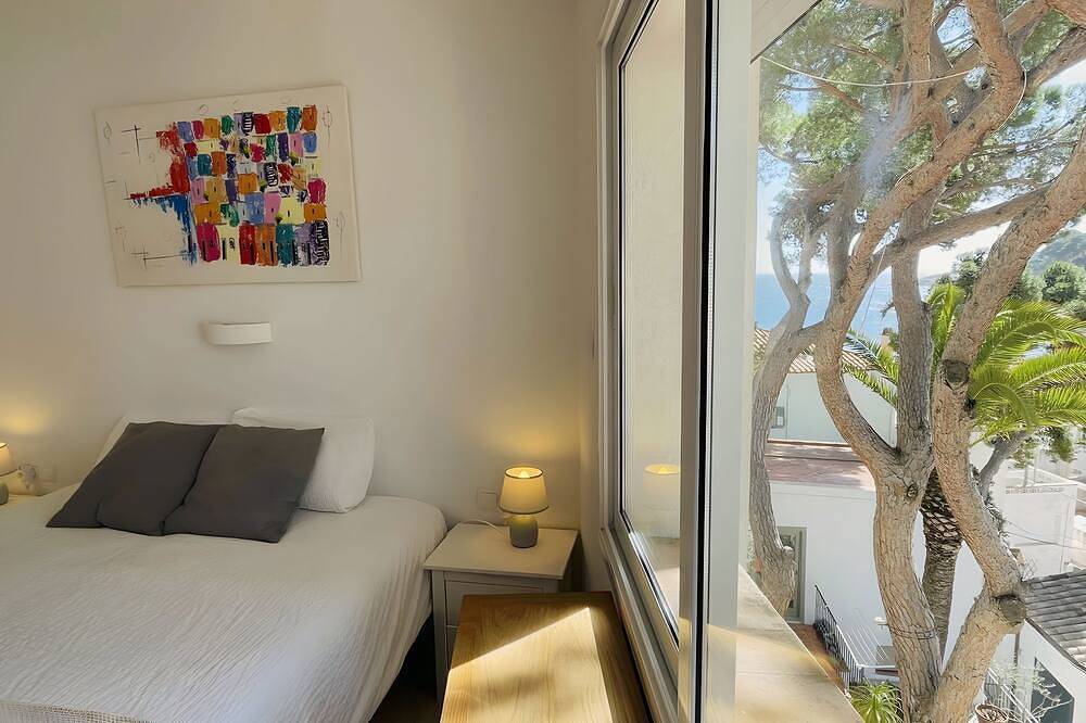 Entire apartment, Rr1. Terrace and balcony with spectacular views in Aigua Xelida, Tamariu