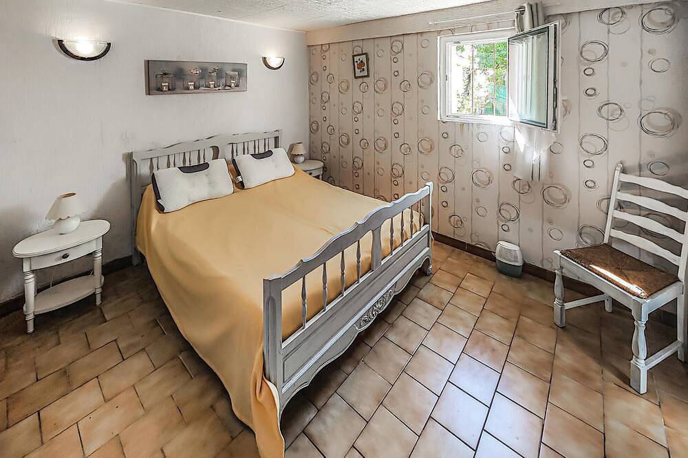 Entire apartment, 1 bedroom stunning apartment in Loupian in Loupian, Mediterranean Coast (France)