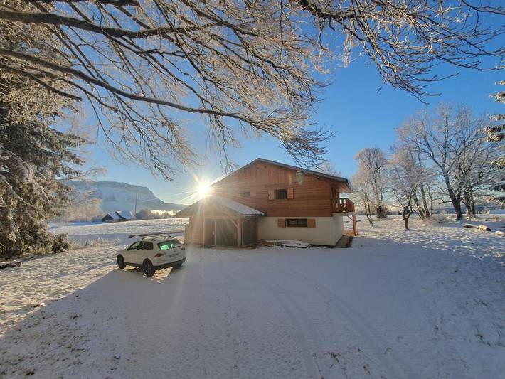 Chalet pour 10 personnes, avec balcon/terrasse et terrasse à Les Déserts - 2