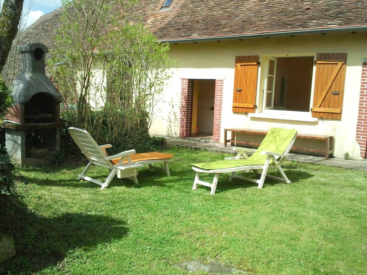 Two-Bedroom House in Jumilhac-le-Grand, Parc naturel régional Périgord-Limousin