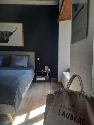 Chambre d’hôte pour 2 personnes, avec jardin et vue dans Argences en Aubrac
