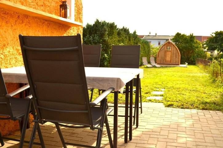 Ferienhaus für 4 Personen, mit Terrasse und Garten sowie Sauna und Ausblick in Tangermünde - 2
