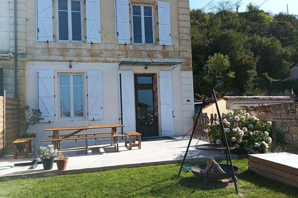 Fenêtres sur l'Estuaire in Gauriac, Région de Blaye