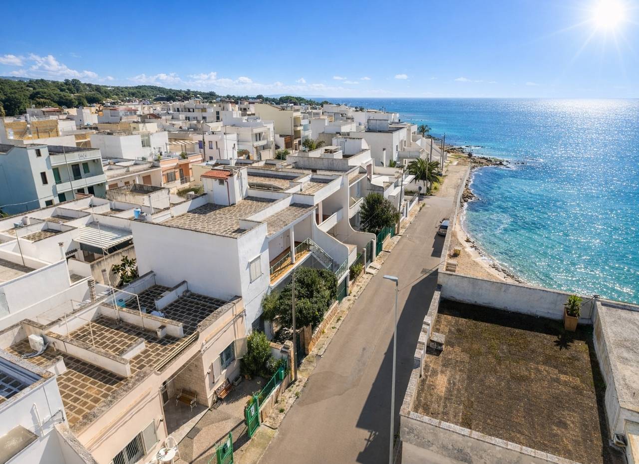 Casa Vacanze Rivà – Maison en Bord de Mer avec Vue, Terrasse Privée et Climatisation in Porto Cesareo, Golfe de Tarente