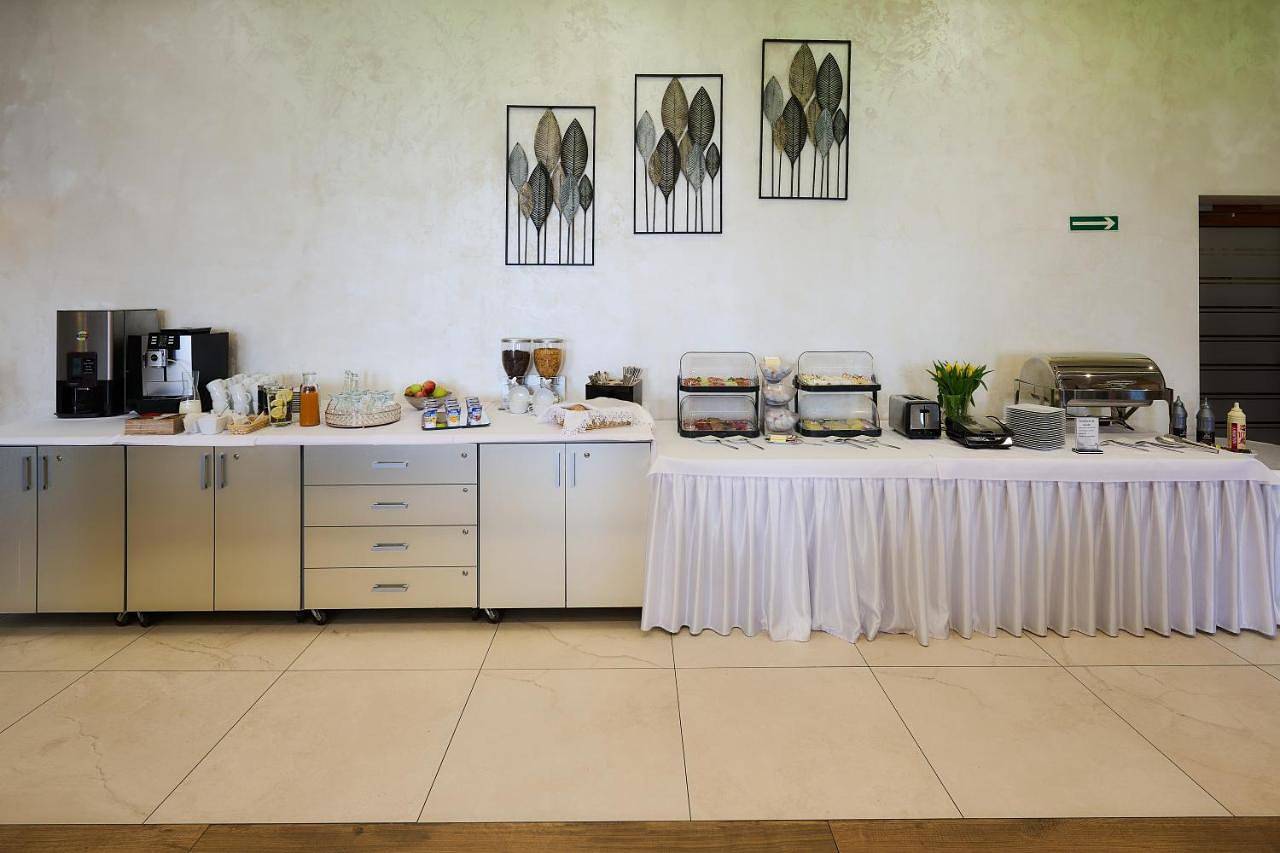 Cały apartament wypoczynkowy, Twin Room with Private Bathroom in Człuchów, Pomorze