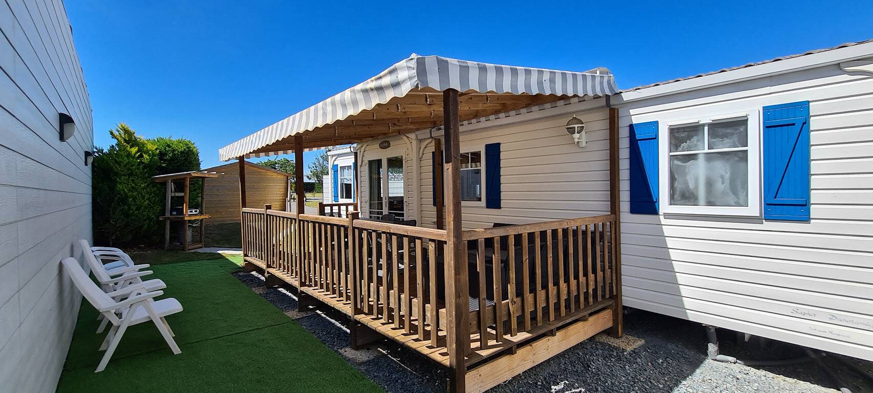 Mobil-home para 4 cerca de Futuroscope con Wi-Fi y aire acondicionado in Neuville-de-Poitou, Vienne