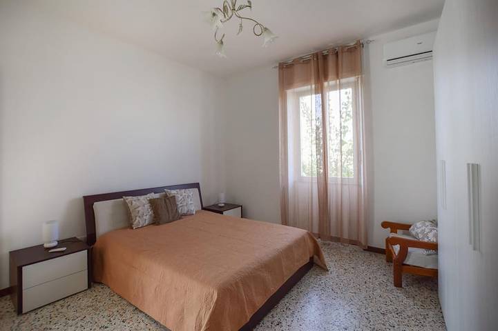 Location de vacances pour 9 personnes, avec jardin à Reggio de Calabre - 3