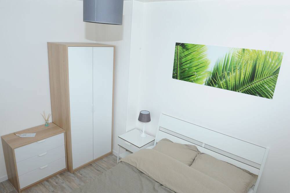 La acogedora casa de ciudad en residencia privada. in Bondy, Sena-Saint Denis