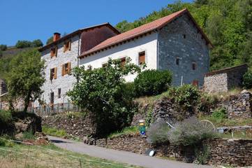 Maison d’hôte pour 2 personnes, avec jardin et piscine dans Lozère