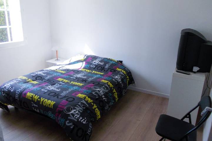 Location de vacances pour 6 personnes, avec jardin et terrasse à Montpon-Ménestérol - 3